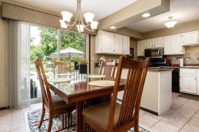 11748 Cedarbrook, ROSCOE, Illinois 61073, 3 Bedrooms Bedrooms, ,2 BathroomsBathrooms,House,For Sale,Cedarbrook,202507763