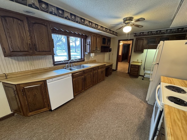 326 School, LANARK, Illinois 61046, 4 Bedrooms Bedrooms, ,2 BathroomsBathrooms,House,For Sale,School,202507768