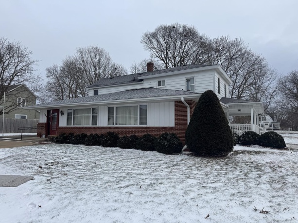 326 School, LANARK, Illinois 61046, 4 Bedrooms Bedrooms, ,2 BathroomsBathrooms,House,For Sale,School,202507768