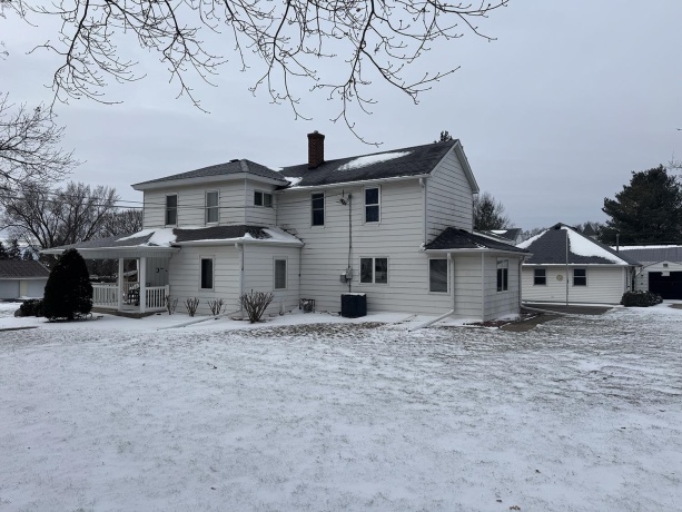 326 School, LANARK, Illinois 61046, 4 Bedrooms Bedrooms, ,2 BathroomsBathrooms,House,For Sale,School,202507768