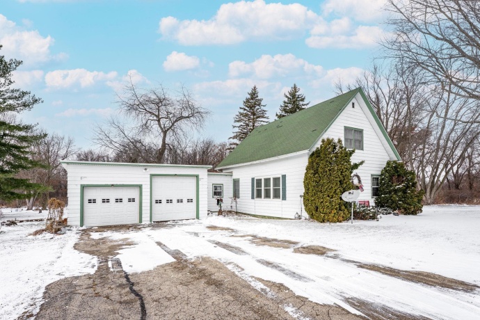 14118 Beaverton, POPLAR GROVE, Illinois 61065, 4 Bedrooms Bedrooms, ,1 BathroomBathrooms,House,For Sale,Beaverton,202507769