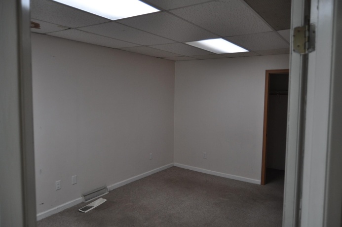 602 West, FREEPORT, Illinois 61032, ,3 - 4 Units,For Sale,West,202503173