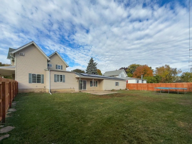 101 Chicago, DAVIS JUNCTION, Illinois 61020, 3 Bedrooms Bedrooms, ,2 BathroomsBathrooms,House,For Sale,Chicago,202506310