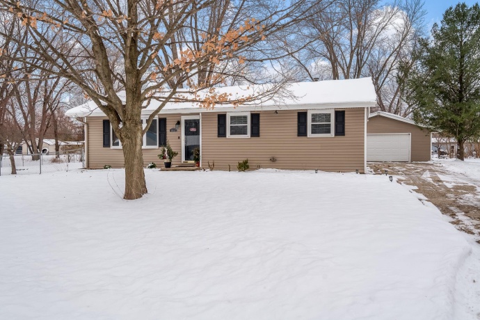1517 Minns, MACHESNEY PARK, Illinois 61115, 3 Bedrooms Bedrooms, ,2 BathroomsBathrooms,House,For Sale,Minns,202507772