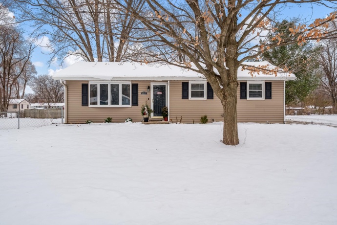 1517 Minns, MACHESNEY PARK, Illinois 61115, 3 Bedrooms Bedrooms, ,2 BathroomsBathrooms,House,For Sale,Minns,202507772