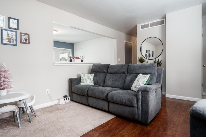 1517 Minns, MACHESNEY PARK, Illinois 61115, 3 Bedrooms Bedrooms, ,2 BathroomsBathrooms,House,For Sale,Minns,202507772