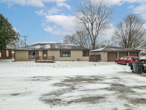 203 MONROE, MONROE CENTER, Illinois 61052, 4 Bedrooms Bedrooms, ,2 BathroomsBathrooms,House,For Sale,MONROE,202507774