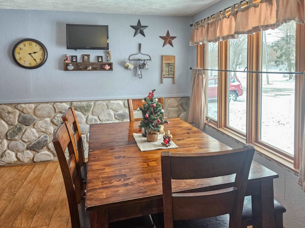 203 MONROE, MONROE CENTER, Illinois 61052, 4 Bedrooms Bedrooms, ,2 BathroomsBathrooms,House,For Sale,MONROE,202507774