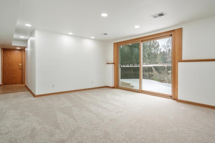 8611 Huber, BELVIDERE, Illinois 61008, 5 Bedrooms Bedrooms, ,3 BathroomsBathrooms,House,For Sale,Huber,202507775