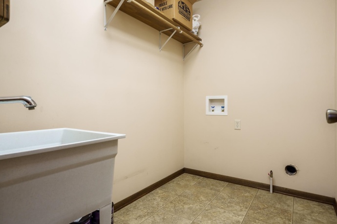 8087 Auburn, WINNEBAGO, Illinois 61088, 4 Bedrooms Bedrooms, ,2 BathroomsBathrooms,House,For Sale,Auburn,202600002