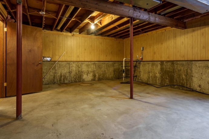 8087 Auburn, WINNEBAGO, Illinois 61088, 4 Bedrooms Bedrooms, ,2 BathroomsBathrooms,House,For Sale,Auburn,202600002