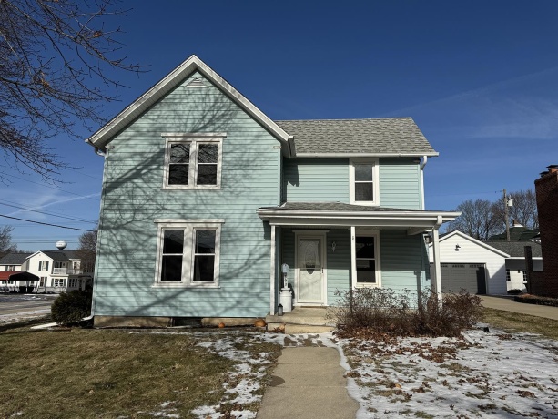 303 Pearl, LANARK, Illinois 61046, 2 Bedrooms Bedrooms, ,1 BathroomBathrooms,House,For Sale,Pearl,202600007