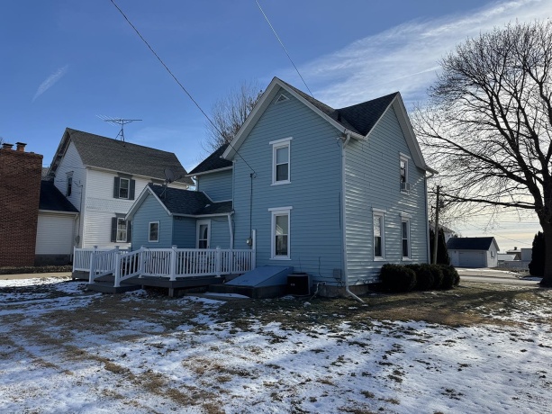 303 Pearl, LANARK, Illinois 61046, 2 Bedrooms Bedrooms, ,1 BathroomBathrooms,House,For Sale,Pearl,202600007