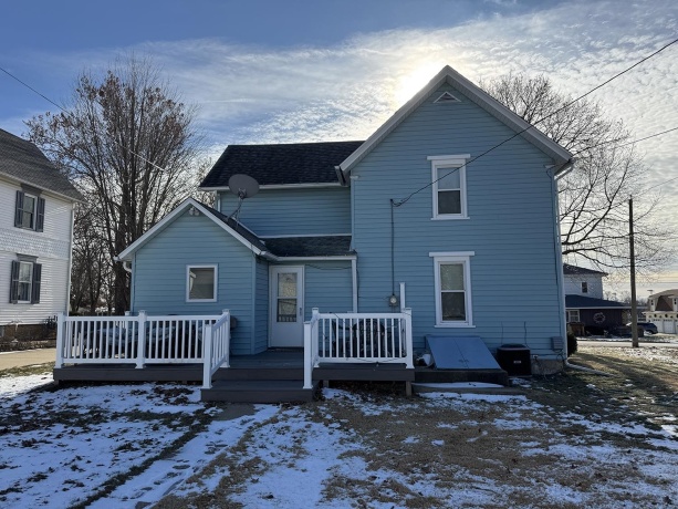 303 Pearl, LANARK, Illinois 61046, 2 Bedrooms Bedrooms, ,1 BathroomBathrooms,House,For Sale,Pearl,202600007