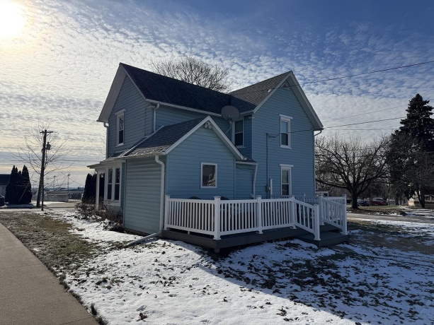 303 Pearl, LANARK, Illinois 61046, 2 Bedrooms Bedrooms, ,1 BathroomBathrooms,House,For Sale,Pearl,202600007