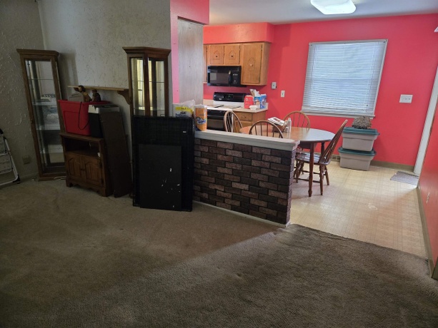 1002 Fieldcrest, ROCKFORD, Illinois 61101, 3 Bedrooms Bedrooms, ,1 BathroomBathrooms,House,For Sale,Fieldcrest,202600008