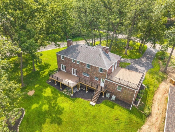 1927 Baintree, LAKE SUMMERSET, Illinois 61019, 4 Bedrooms Bedrooms, ,3 BathroomsBathrooms,House,For Sale,Baintree,202600009