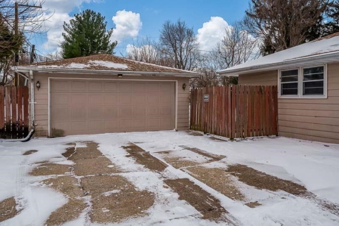 3715 Rural, ROCKFORD, Illinois 61107, 3 Bedrooms Bedrooms, ,2 BathroomsBathrooms,House,For Sale,Rural,202600010