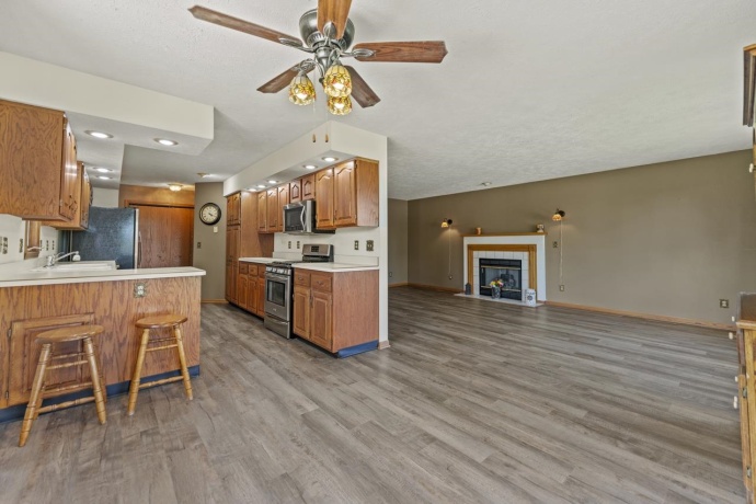 1726 Baintree, LAKE SUMMERSET, Illinois 61019, 3 Bedrooms Bedrooms, ,3 BathroomsBathrooms,House,For Sale,Baintree,202504549