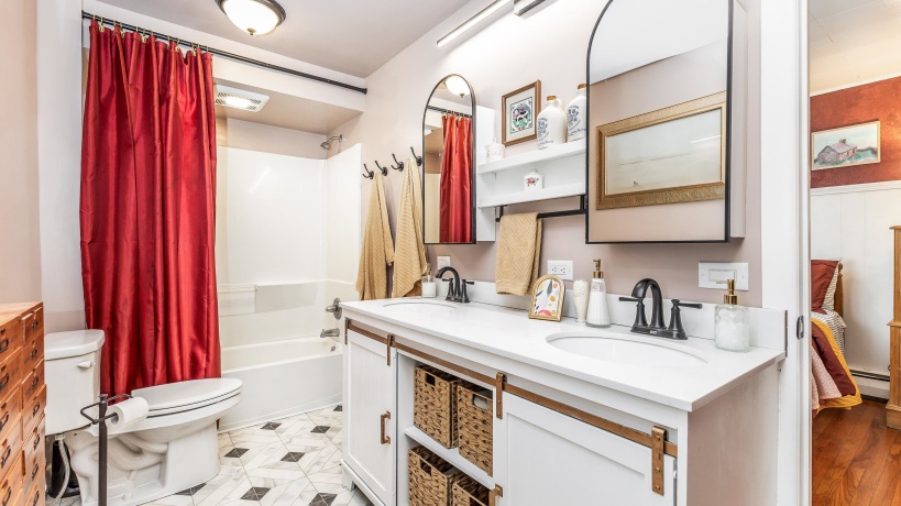 803 Ridge, GALENA, Illinois 61036, 3 Bedrooms Bedrooms, ,1 BathroomBathrooms,House,For Sale,Ridge,202600015