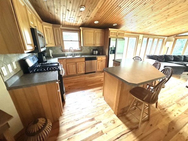 12750 W Cross, GALENA, Illinois 61036, 2 Bedrooms Bedrooms, ,2 BathroomsBathrooms,House,For Sale,W Cross,202600016