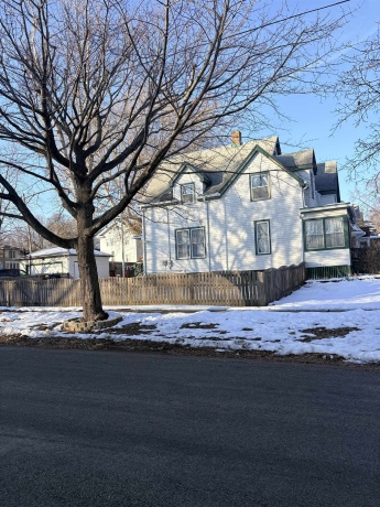 227 London, ROCKFORD, Illinois 61104, 5 Bedrooms Bedrooms, ,2 BathroomsBathrooms,House,For Sale,London,202507613