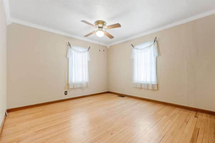 6212 Auburn, ROCKFORD, Illinois 61101, 3 Bedrooms Bedrooms, ,2 BathroomsBathrooms,House,For Sale,Auburn,202600019