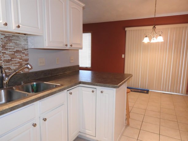 910 High Point, ROCKTON, Illinois 61072, 2 Bedrooms Bedrooms, ,2 BathroomsBathrooms,Condominium,For Sale,High Point,202600021