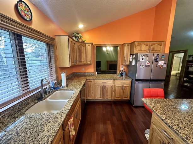 734 Canterbury, FREEPORT, Illinois 61032, 2 Bedrooms Bedrooms, ,3 BathroomsBathrooms,House,For Sale,Canterbury,202407074