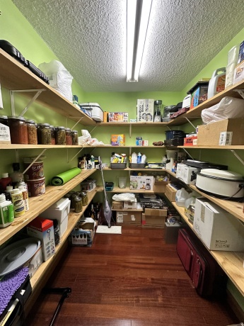 734 Canterbury, FREEPORT, Illinois 61032, 2 Bedrooms Bedrooms, ,3 BathroomsBathrooms,House,For Sale,Canterbury,202407074