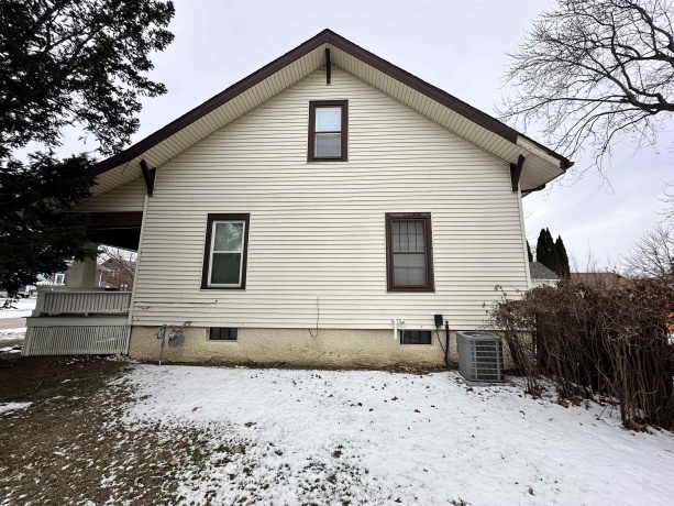 1441 Float, FREEPORT, Illinois 61032, 3 Bedrooms Bedrooms, ,1 BathroomBathrooms,House,For Sale,Float,202600035