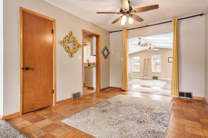 1013 Main, ROCKTON, Illinois 61072, 3 Bedrooms Bedrooms, ,1 BathroomBathrooms,House,For Sale,Main,202600051