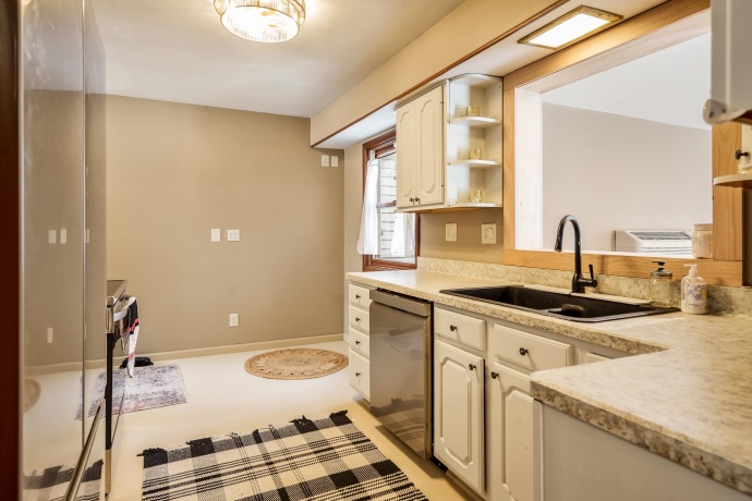 1013 Main, ROCKTON, Illinois 61072, 3 Bedrooms Bedrooms, ,1 BathroomBathrooms,House,For Sale,Main,202600051