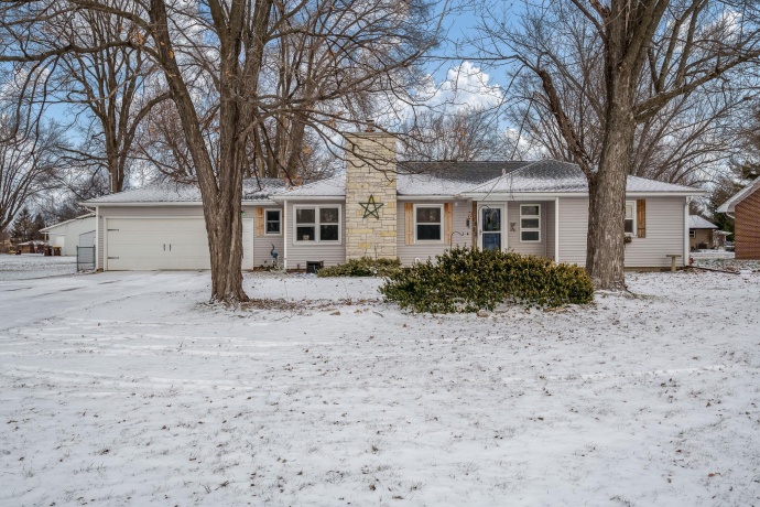 1013 Main, ROCKTON, Illinois 61072, 3 Bedrooms Bedrooms, ,1 BathroomBathrooms,House,For Sale,Main,202600051