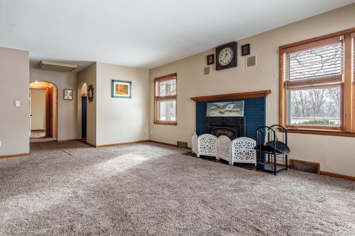 1013 Main, ROCKTON, Illinois 61072, 3 Bedrooms Bedrooms, ,1 BathroomBathrooms,House,For Sale,Main,202600051