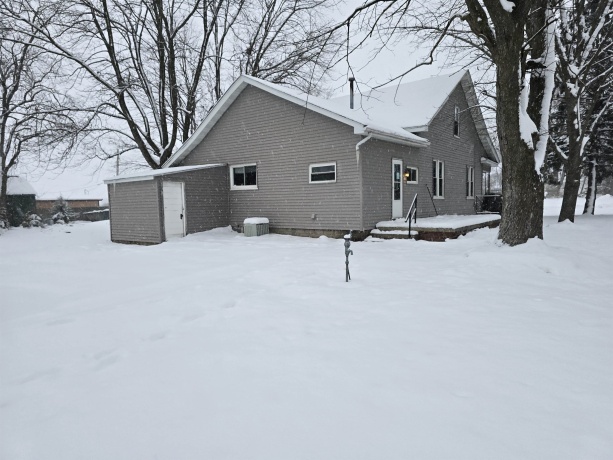 500 North, Mount Sterling, Illinois 62353, 4 Bedrooms Bedrooms, ,1 BathroomBathrooms,House,For Sale,North,202600058