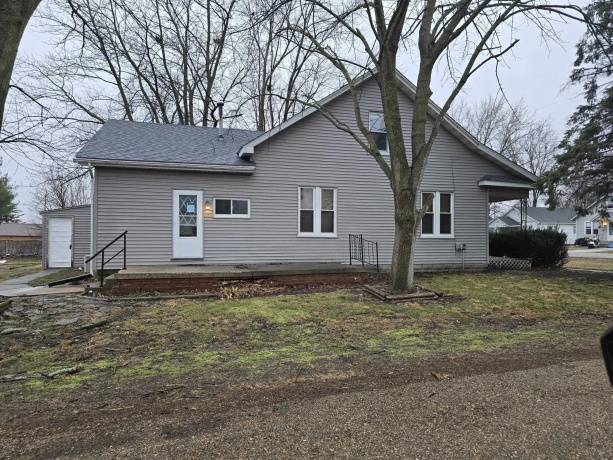 500 North, Mount Sterling, Illinois 62353, 4 Bedrooms Bedrooms, ,1 BathroomBathrooms,House,For Sale,North,202600058