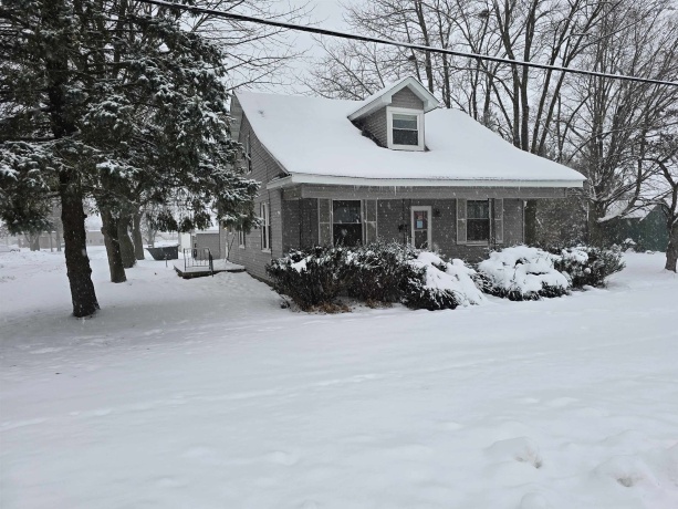 500 North, Mount Sterling, Illinois 62353, 4 Bedrooms Bedrooms, ,1 BathroomBathrooms,House,For Sale,North,202600058