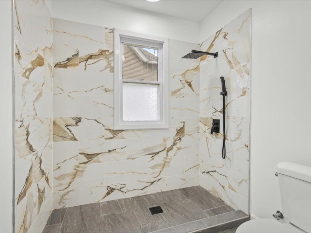 1516 5th, ROCKFORD, Illinois 61104, 5 Bedrooms Bedrooms, ,2 BathroomsBathrooms,House,For Sale,5th,202600060