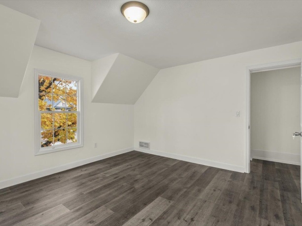 1516 5th, ROCKFORD, Illinois 61104, 5 Bedrooms Bedrooms, ,2 BathroomsBathrooms,House,For Sale,5th,202600060