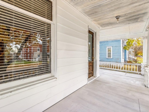 1516 5th, ROCKFORD, Illinois 61104, 5 Bedrooms Bedrooms, ,2 BathroomsBathrooms,House,For Sale,5th,202600060