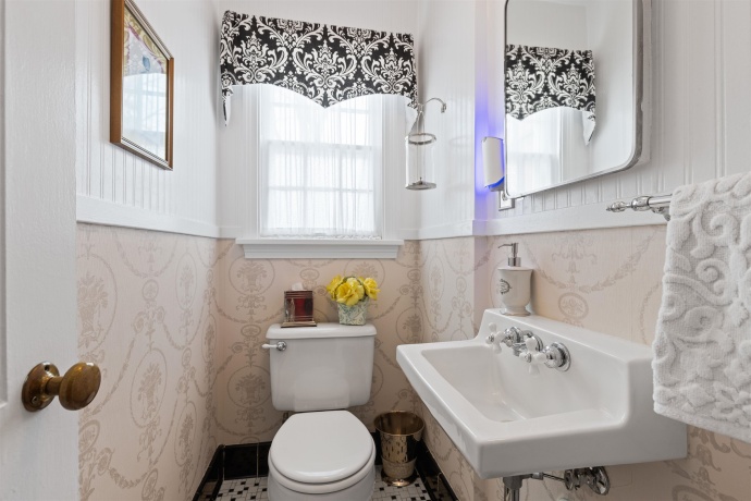 1011 LUNDVALL, ROCKFORD, Illinois 61107, 3 Bedrooms Bedrooms, ,1 BathroomBathrooms,House,For Sale,LUNDVALL,202600067