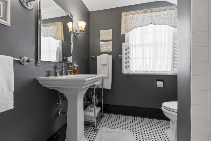 1011 LUNDVALL, ROCKFORD, Illinois 61107, 3 Bedrooms Bedrooms, ,1 BathroomBathrooms,House,For Sale,LUNDVALL,202600067