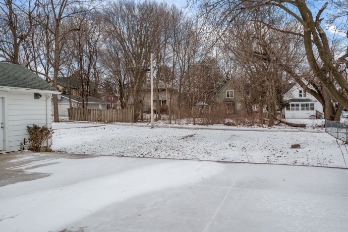 720 2ND, DEKALB, Illinois 60115, 2 Bedrooms Bedrooms, ,1 BathroomBathrooms,House,For Sale,2ND,202600069