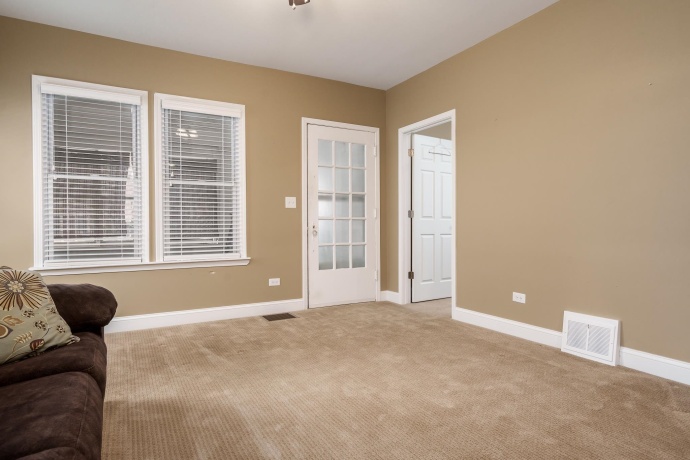 720 2ND, DEKALB, Illinois 60115, 2 Bedrooms Bedrooms, ,1 BathroomBathrooms,House,For Sale,2ND,202600069