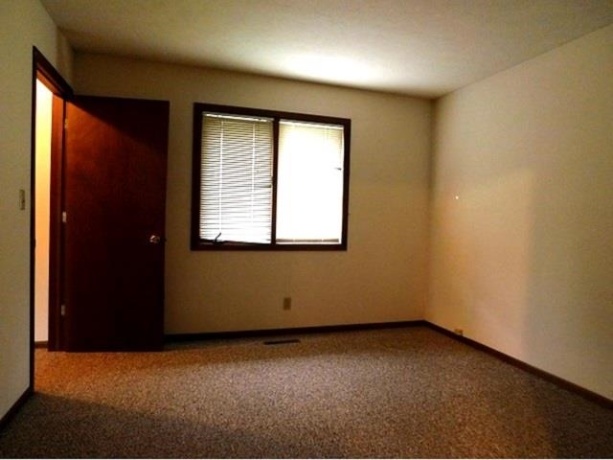 773 Tulip, ROCKFORD, Illinois 61107, 2 Bedrooms Bedrooms, ,1 BathroomBathrooms,Condominium,For Sale,Tulip,202507410
