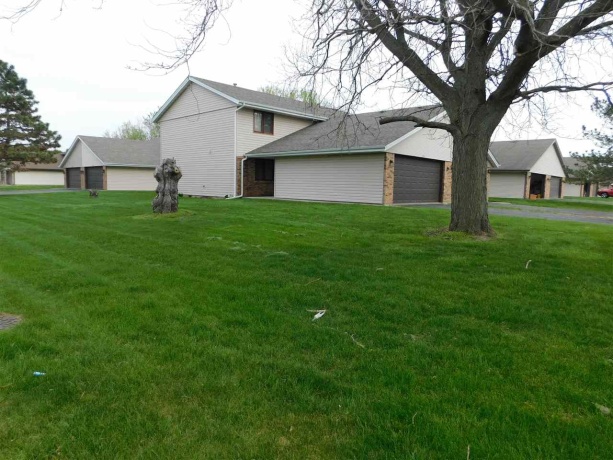 773 Tulip, ROCKFORD, Illinois 61107, 2 Bedrooms Bedrooms, ,1 BathroomBathrooms,Condominium,For Sale,Tulip,202507410