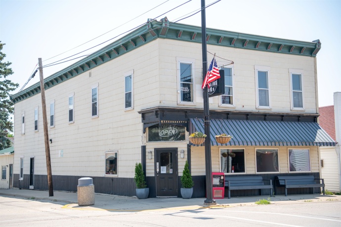 101 Devore, PEARL CITY, Illinois 61062, ,Business/retail,For Sale,Devore,202503255