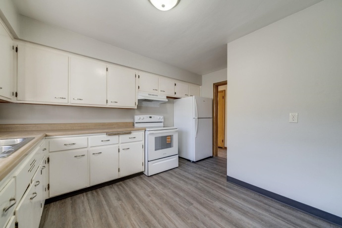 2328 Pierce, ROCKFORD, Illinois 61103, 3 Bedrooms Bedrooms, ,2 BathroomsBathrooms,House,For Sale,Pierce,202600071