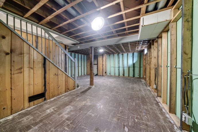 2328 Pierce, ROCKFORD, Illinois 61103, 3 Bedrooms Bedrooms, ,2 BathroomsBathrooms,House,For Sale,Pierce,202600071